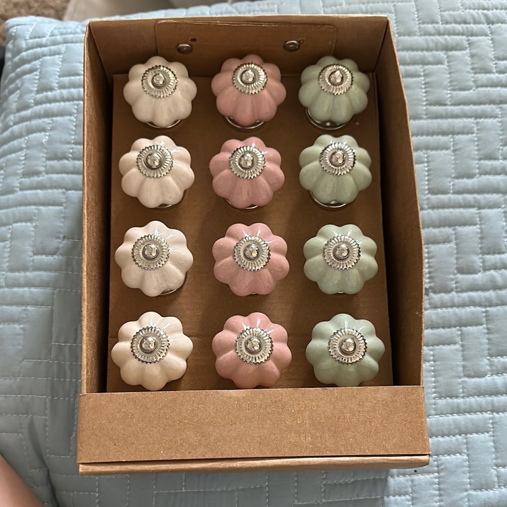 Set of Floral Ceramic Drawer Knobs